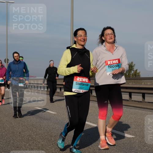 03.10.2025 - Köhlbrandbrückenlauf Fabian Wolf http://msf.ph/oto/9080564 03.10.2025 10:17:35 Position 3 2547, 2100 meine-sportfotos.de