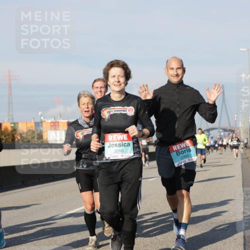 03.10.2025 - Köhlbrandbrückenlauf Jannik Wohlers http://msf.ph/oto/9080567 03.10.2025 09:54:08 Position 3 3010, 3369 meine-sportfotos.de