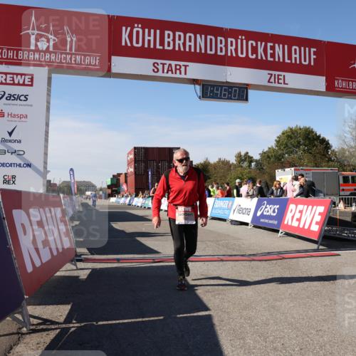 03.10.2025 - Köhlbrandbrückenlauf Lena Gebhardt http://msf.ph/oto/9080592 03.10.2025 13:46:02 Ziel 4572, 5327, 5375, 5376 meine-sportfotos.de