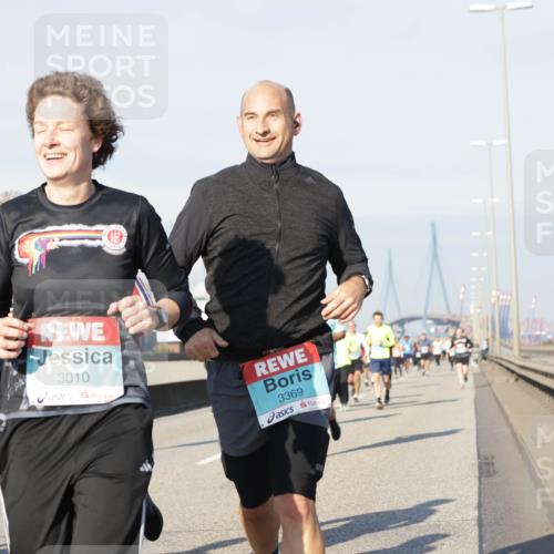 03.10.2025 - Köhlbrandbrückenlauf Jannik Wohlers http://msf.ph/oto/9080603 03.10.2025 09:54:09 Position 3 3010, 3369 meine-sportfotos.de