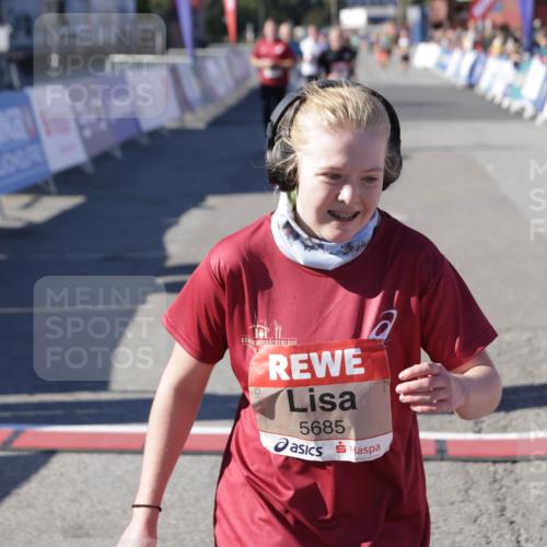 03.10.2025 - Köhlbrandbrückenlauf Jannik Wohlers http://msf.ph/oto/9080604 03.10.2025 13:17:50 Ziel 4410, 4645, 4679, 4829, 5129, 5168, 5339, 5685, 5731, 5732, 5917, 6153, 6331, 6435, 6485, 6704 meine-sportfotos.de