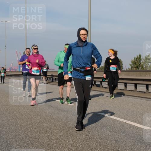 03.10.2025 - Köhlbrandbrückenlauf Fabian Wolf http://msf.ph/oto/9080674 03.10.2025 10:17:37 Position 3  meine-sportfotos.de