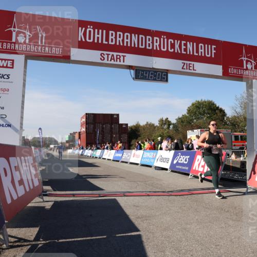 03.10.2025 - Köhlbrandbrückenlauf Lena Gebhardt http://msf.ph/oto/9080680 03.10.2025 13:46:05 Ziel 4572, 5327 meine-sportfotos.de