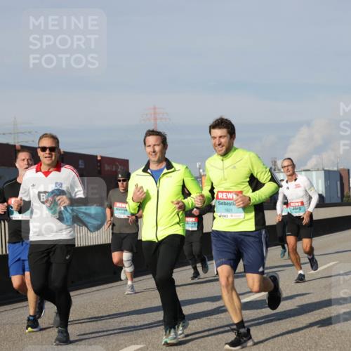03.10.2025 - Köhlbrandbrückenlauf Jannik Wohlers http://msf.ph/oto/9080747 03.10.2025 09:54:17 Position 3 1601, 1243 meine-sportfotos.de
