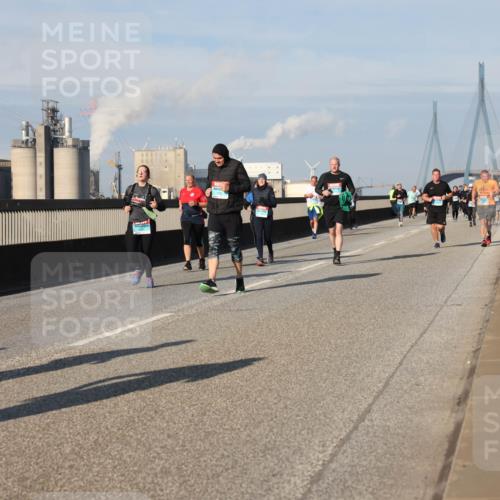 03.10.2025 - Köhlbrandbrückenlauf Lena Gebhardt http://msf.ph/oto/9080751 03.10.2025 10:03:56 Position 2  meine-sportfotos.de