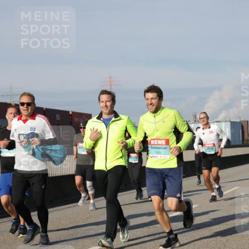 03.10.2025 - Köhlbrandbrückenlauf Jannik Wohlers http://msf.ph/oto/9080752 03.10.2025 09:54:17 Position 3 1243, 1601 meine-sportfotos.de