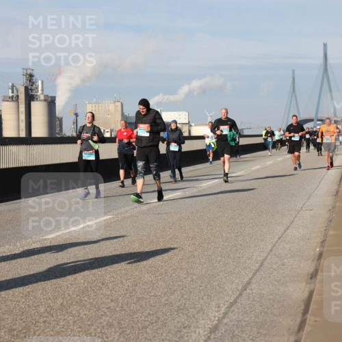 03.10.2025 - Köhlbrandbrückenlauf Lena Gebhardt http://msf.ph/oto/9080756 03.10.2025 10:03:56 Position 2  meine-sportfotos.de