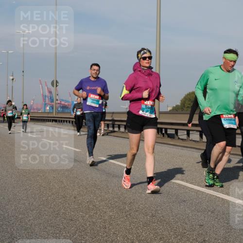 03.10.2025 - Köhlbrandbrückenlauf Fabian Wolf http://msf.ph/oto/9080758 03.10.2025 10:17:39 Position 3 2988, 2839, 2887 meine-sportfotos.de