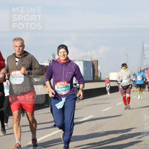 03.10.2025 - Köhlbrandbrückenlauf Jannik Wohlers http://msf.ph/oto/9080773 03.10.2025 10:02:05 Position 3 3172, 2886, 2885 meine-sportfotos.de