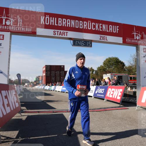 03.10.2025 - Köhlbrandbrückenlauf Lena Gebhardt http://msf.ph/oto/9080805 03.10.2025 13:46:15 Ziel 5748 meine-sportfotos.de