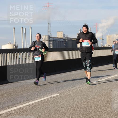 03.10.2025 - Köhlbrandbrückenlauf Lena Gebhardt http://msf.ph/oto/9080814 03.10.2025 10:03:59 Position 2 1759 meine-sportfotos.de