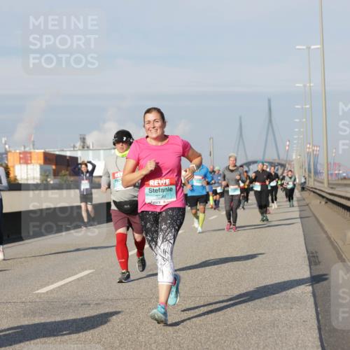 03.10.2025 - Köhlbrandbrückenlauf Jannik Wohlers http://msf.ph/oto/9080826 03.10.2025 10:02:09 Position 3 3239 meine-sportfotos.de