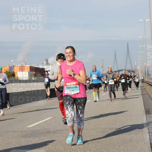03.10.2025 - Köhlbrandbrückenlauf Jannik Wohlers http://msf.ph/oto/9080846 03.10.2025 10:02:09 Position 3 3239 meine-sportfotos.de