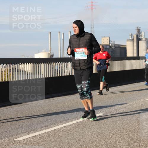 03.10.2025 - Köhlbrandbrückenlauf Lena Gebhardt http://msf.ph/oto/9080848 03.10.2025 10:04:00 Position 2 203, 1759 meine-sportfotos.de