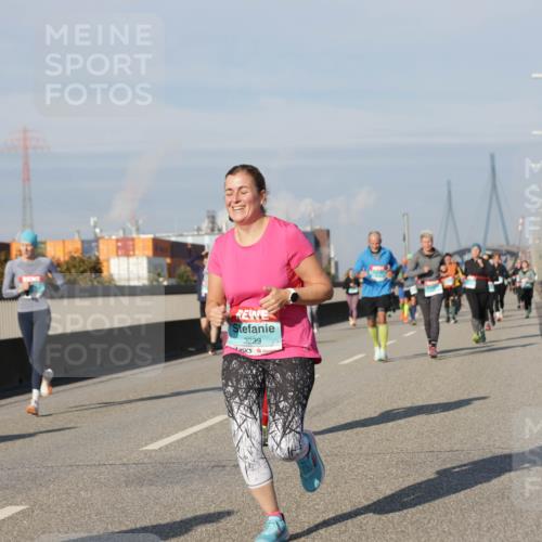 03.10.2025 - Köhlbrandbrückenlauf Jannik Wohlers http://msf.ph/oto/9080867 03.10.2025 10:02:09 Position 3 3239 meine-sportfotos.de