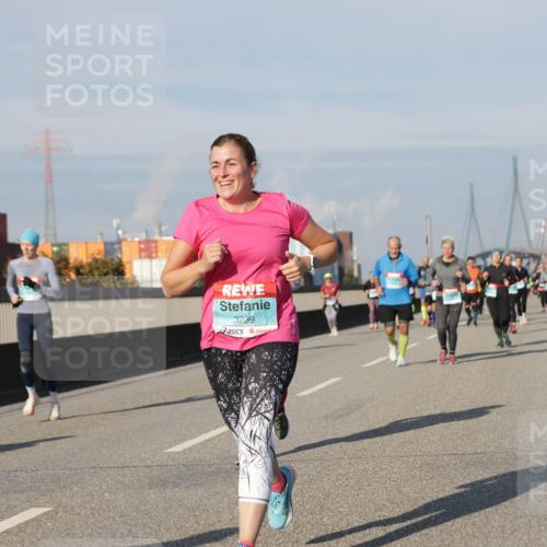 03.10.2025 - Köhlbrandbrückenlauf Jannik Wohlers http://msf.ph/oto/9080883 03.10.2025 10:02:09 Position 3 3239 meine-sportfotos.de