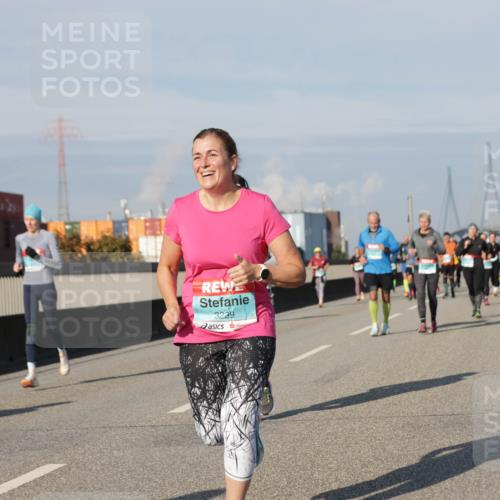 03.10.2025 - Köhlbrandbrückenlauf Jannik Wohlers http://msf.ph/oto/9080894 03.10.2025 10:02:09 Position 3 3239 meine-sportfotos.de