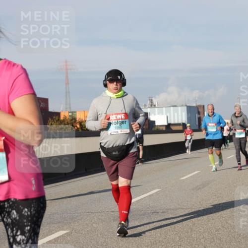 03.10.2025 - Köhlbrandbrückenlauf Jannik Wohlers http://msf.ph/oto/9080932 03.10.2025 10:02:10 Position 3 3239, 1692 meine-sportfotos.de