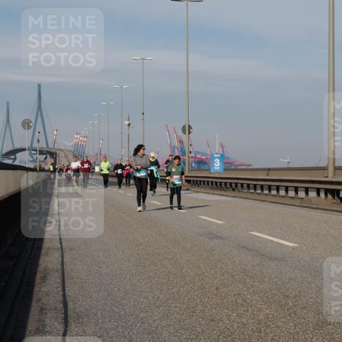 03.10.2025 - Köhlbrandbrückenlauf Fabian Wolf http://msf.ph/oto/9080949 03.10.2025 10:17:46 Position 3 3 meine-sportfotos.de