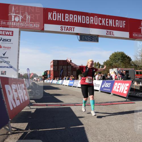 03.10.2025 - Köhlbrandbrückenlauf Lena Gebhardt http://msf.ph/oto/9081000 03.10.2025 13:46:30 Ziel 5900 meine-sportfotos.de