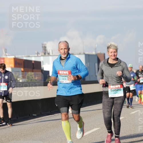03.10.2025 - Köhlbrandbrückenlauf Jannik Wohlers http://msf.ph/oto/9081007 03.10.2025 10:02:12 Position 3 3676, 2421 meine-sportfotos.de