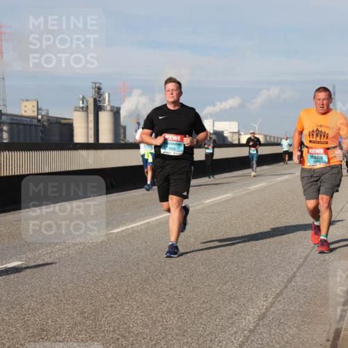 03.10.2025 - Köhlbrandbrückenlauf Lena Gebhardt http://msf.ph/oto/9081015 03.10.2025 10:04:05 Position 2 1855, 12, 1853 meine-sportfotos.de