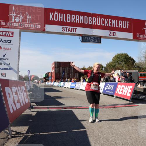 03.10.2025 - Köhlbrandbrückenlauf Lena Gebhardt http://msf.ph/oto/9081018 03.10.2025 13:46:30 Ziel 5900 meine-sportfotos.de