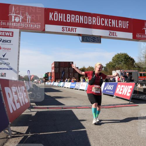 03.10.2025 - Köhlbrandbrückenlauf Lena Gebhardt http://msf.ph/oto/9081028 03.10.2025 13:46:30 Ziel 5900 meine-sportfotos.de