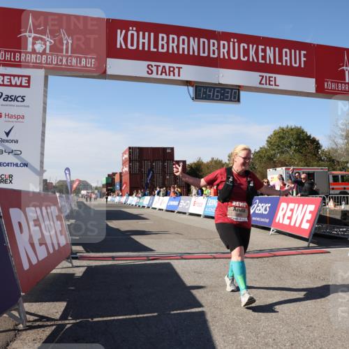 03.10.2025 - Köhlbrandbrückenlauf Lena Gebhardt http://msf.ph/oto/9081049 03.10.2025 13:46:30 Ziel 5900 meine-sportfotos.de