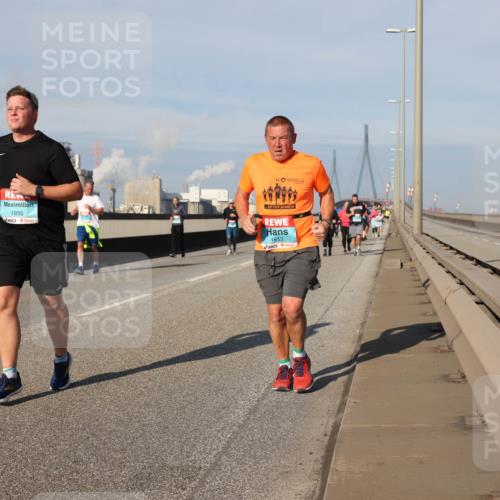 03.10.2025 - Köhlbrandbrückenlauf Lena Gebhardt http://msf.ph/oto/9081057 03.10.2025 10:04:06 Position 2 1855, 12, 1853 meine-sportfotos.de