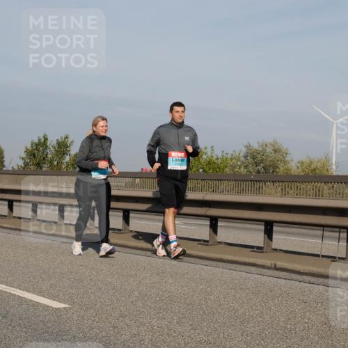 03.10.2025 - Köhlbrandbrückenlauf Fabian Wolf http://msf.ph/oto/9081080 03.10.2025 10:17:49 Position 3 2182 meine-sportfotos.de