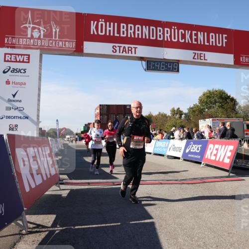 03.10.2025 - Köhlbrandbrückenlauf Lena Gebhardt http://msf.ph/oto/9081152 03.10.2025 13:46:50 Ziel 5275, 5295, 5372, 5388, 5759 meine-sportfotos.de
