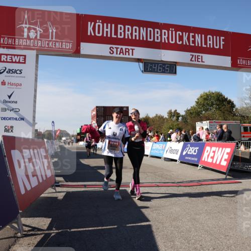 03.10.2025 - Köhlbrandbrückenlauf Lena Gebhardt http://msf.ph/oto/9081190 03.10.2025 13:46:51 Ziel 5275, 5295, 5372, 5388, 5759 meine-sportfotos.de