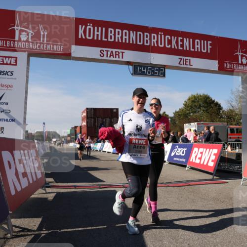 03.10.2025 - Köhlbrandbrückenlauf Lena Gebhardt http://msf.ph/oto/9081209 03.10.2025 13:46:52 Ziel 5275, 5295, 5372, 5388, 5759 meine-sportfotos.de