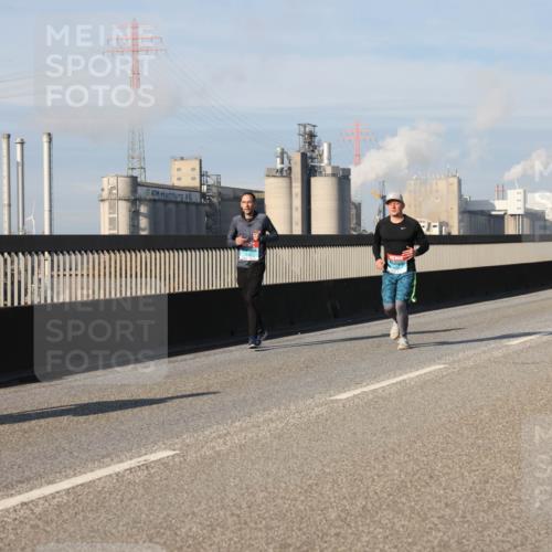 03.10.2025 - Köhlbrandbrückenlauf Lena Gebhardt http://msf.ph/oto/9081216 03.10.2025 10:04:10 Position 2  meine-sportfotos.de