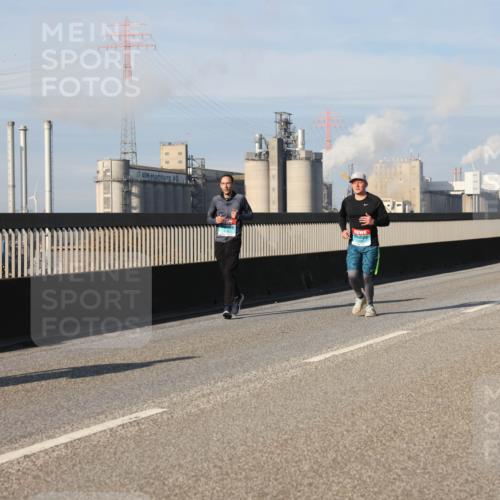 03.10.2025 - Köhlbrandbrückenlauf Lena Gebhardt http://msf.ph/oto/9081225 03.10.2025 10:04:11 Position 2  meine-sportfotos.de