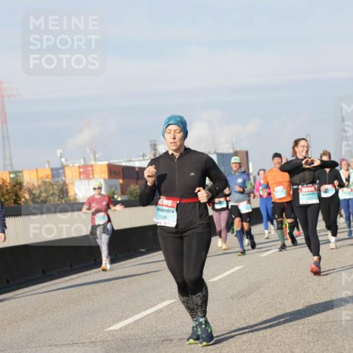 03.10.2025 - Köhlbrandbrückenlauf Jannik Wohlers http://msf.ph/oto/9081239 03.10.2025 10:02:16 Position 3 1538, 1615 meine-sportfotos.de
