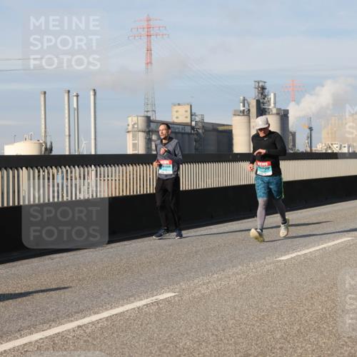 03.10.2025 - Köhlbrandbrückenlauf Lena Gebhardt http://msf.ph/oto/9081240 03.10.2025 10:04:11 Position 2  meine-sportfotos.de