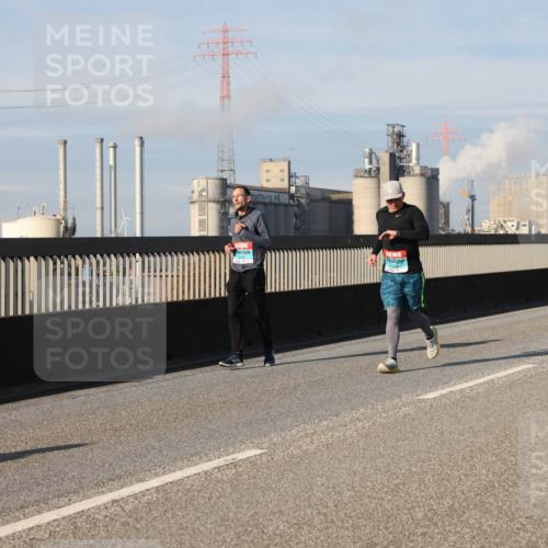 03.10.2025 - Köhlbrandbrückenlauf Lena Gebhardt http://msf.ph/oto/9081246 03.10.2025 10:04:11 Position 2  meine-sportfotos.de