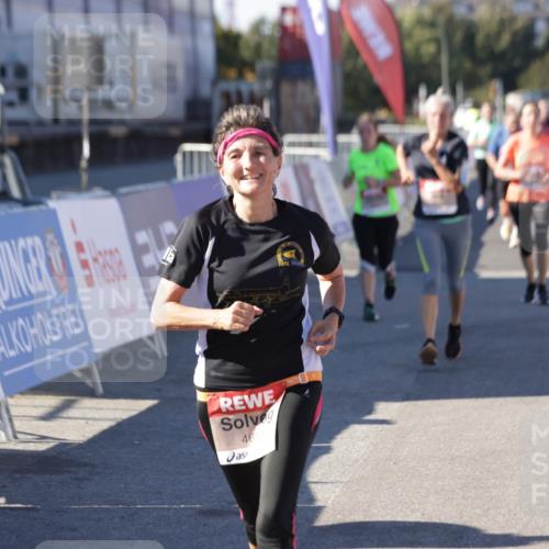03.10.2025 - Köhlbrandbrückenlauf Jannik Wohlers http://msf.ph/oto/9081248 03.10.2025 13:18:01 Ziel 4333, 4366, 4620, 4682, 4950, 5129, 5209, 6153, 6326, 6435, 6633, 6634 meine-sportfotos.de