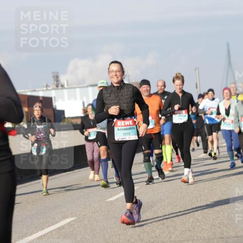 03.10.2025 - Köhlbrandbrückenlauf Jannik Wohlers http://msf.ph/oto/9081305 03.10.2025 10:02:18 Position 3 1615, 1479 meine-sportfotos.de