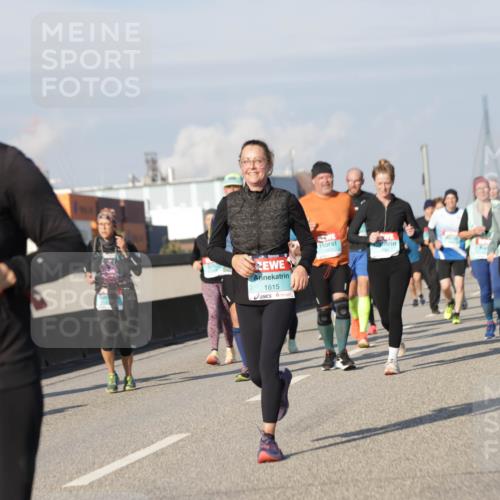 03.10.2025 - Köhlbrandbrückenlauf Jannik Wohlers http://msf.ph/oto/9081317 03.10.2025 10:02:18 Position 3 1615 meine-sportfotos.de