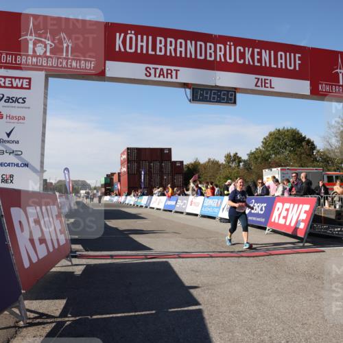03.10.2025 - Köhlbrandbrückenlauf Lena Gebhardt http://msf.ph/oto/9081349 03.10.2025 13:46:59 Ziel 5275, 5295, 5372, 5388, 6558 meine-sportfotos.de
