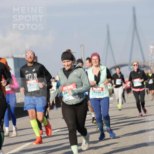 03.10.2025 - Köhlbrandbrückenlauf Jannik Wohlers http://msf.ph/oto/9081395 03.10.2025 10:02:20 Position 3 2051, 1280, 147, 1911 meine-sportfotos.de