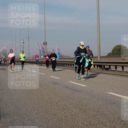 03.10.2025 - Köhlbrandbrückenlauf Fabian Wolf http://msf.ph/oto/9081401 03.10.2025 10:17:57 Position 3  meine-sportfotos.de