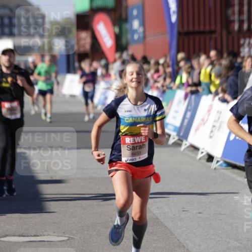 03.10.2025 - Köhlbrandbrückenlauf Jannik Wohlers http://msf.ph/oto/9081409 03.10.2025 13:18:04 Ziel 4333, 4366, 4620, 4661, 4682, 4950, 5129, 5209, 6153, 6326, 6435, 6633, 6634 meine-sportfotos.de