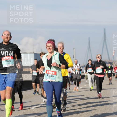 03.10.2025 - Köhlbrandbrückenlauf Jannik Wohlers http://msf.ph/oto/9081438 03.10.2025 10:02:23 Position 3 1282, 1911 meine-sportfotos.de