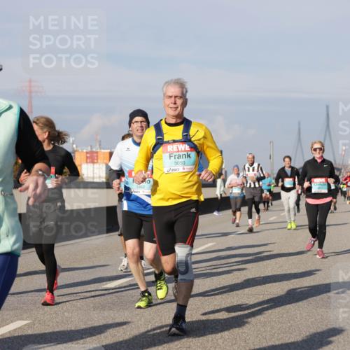 03.10.2025 - Köhlbrandbrückenlauf Jannik Wohlers http://msf.ph/oto/9081501 03.10.2025 10:02:25 Position 3 1911, 1862, 3050, 1917 meine-sportfotos.de