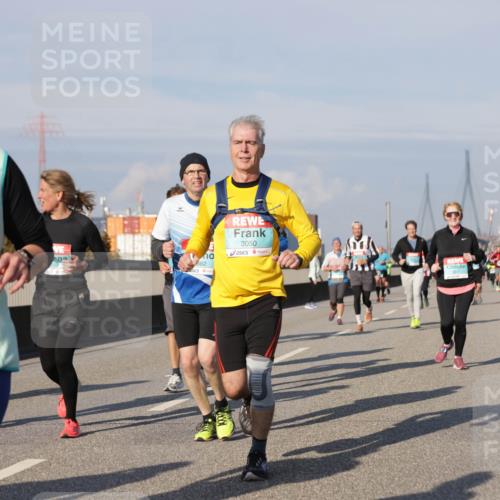 03.10.2025 - Köhlbrandbrückenlauf Jannik Wohlers http://msf.ph/oto/9081506 03.10.2025 10:02:25 Position 3 1911, 3050 meine-sportfotos.de