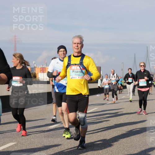 03.10.2025 - Köhlbrandbrückenlauf Jannik Wohlers http://msf.ph/oto/9081509 03.10.2025 10:02:25 Position 3 1911, 862, 3050 meine-sportfotos.de